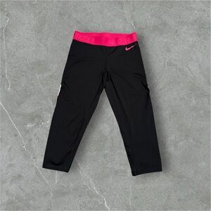 Nike Pro Dri Fit Capri Leggings